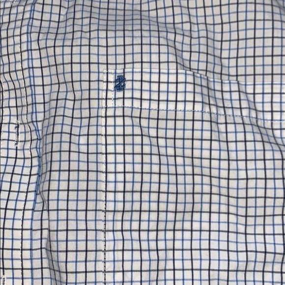 Izod men’s white and blue plaid button down shirt Size Medium - Picture 3 of 4